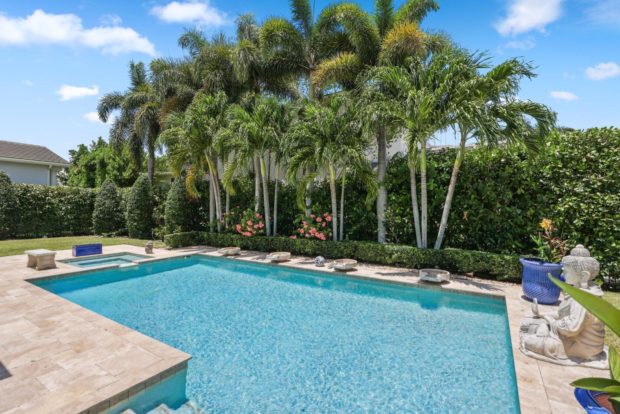 ROYAL PALM POLO - Residential