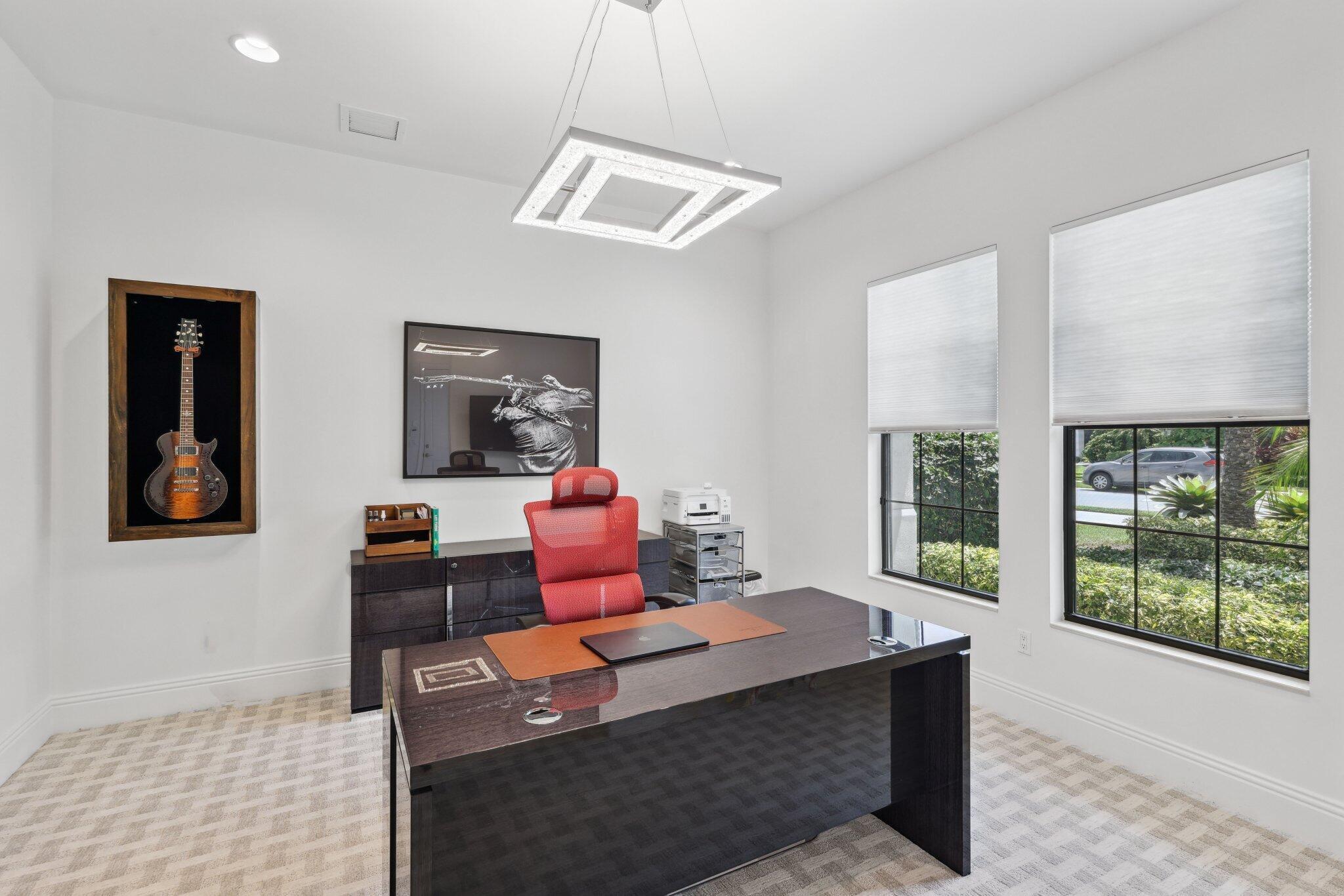 ROYAL PALM POLO - Residential