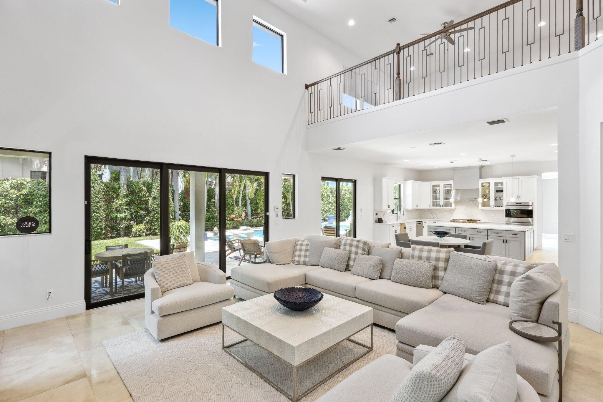 ROYAL PALM POLO - Residential