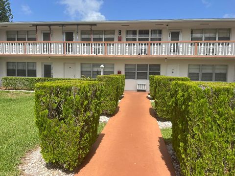 41 Cambridge B West Palm Beach FL 33417