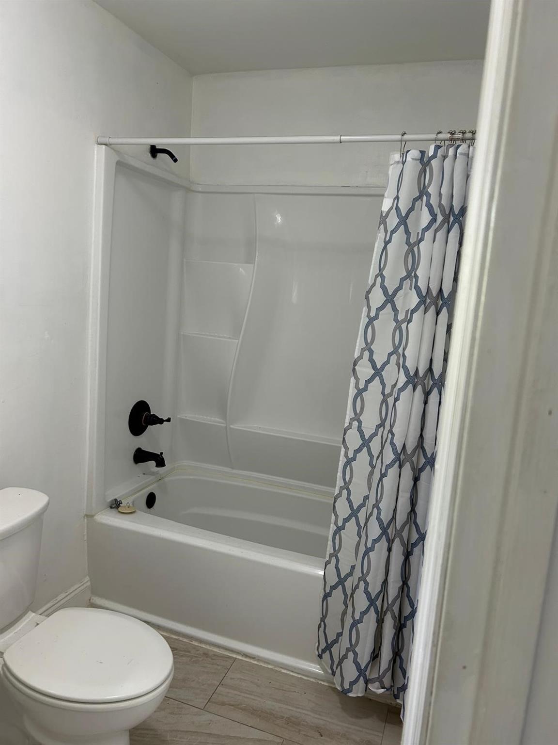 Hollywood Little Ranches - Residential Income