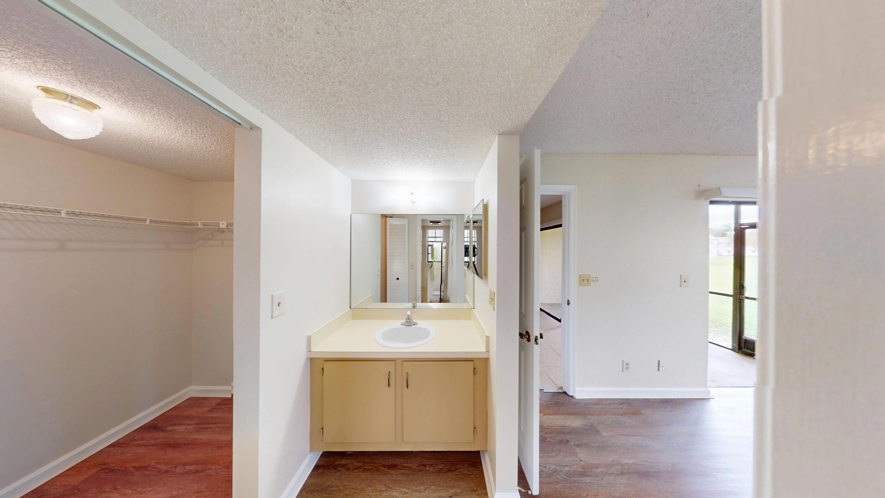 LAKE WINDWOOD CONDO - Residential Lease