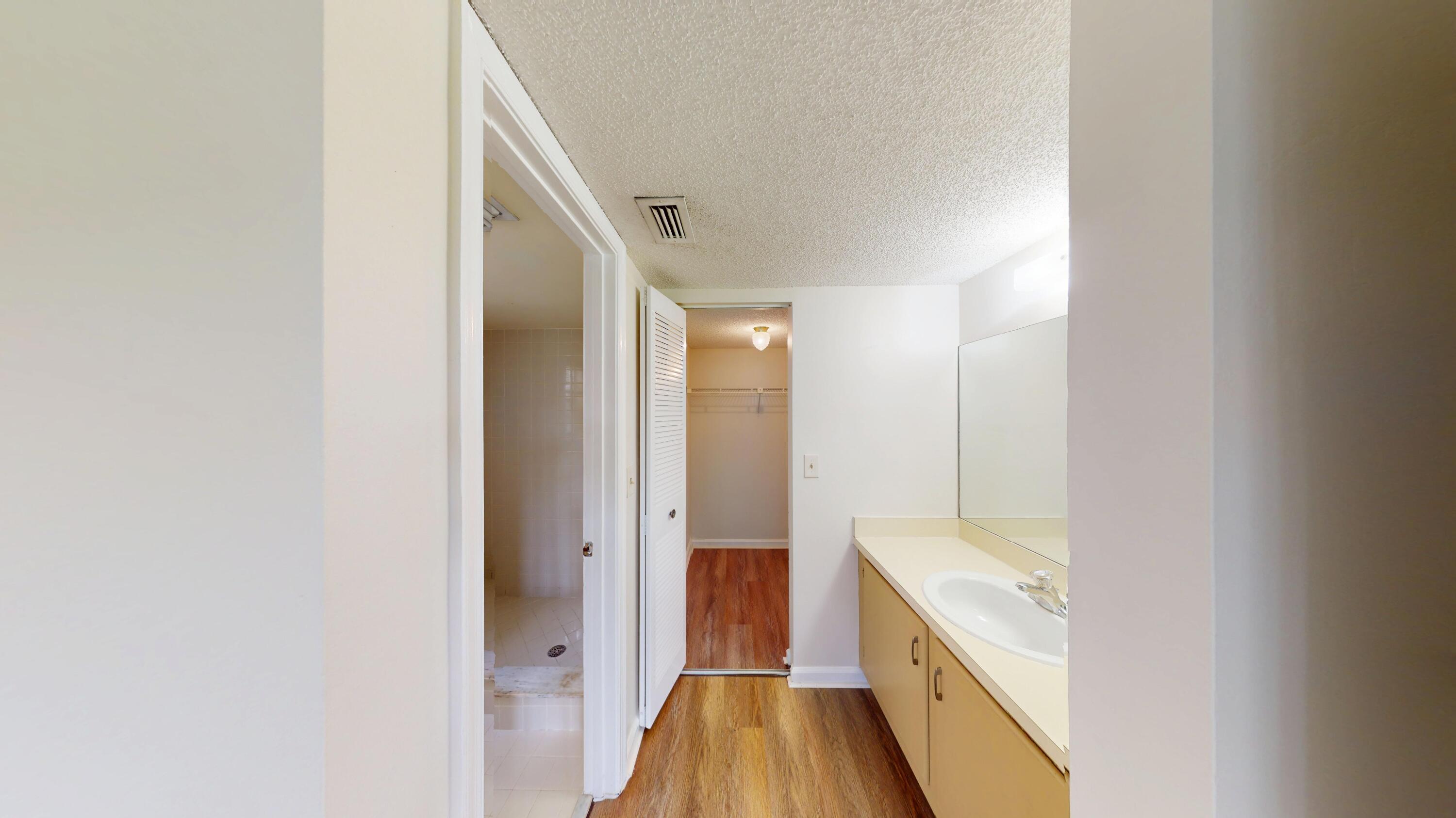 LAKE WINDWOOD CONDO - Residential Lease