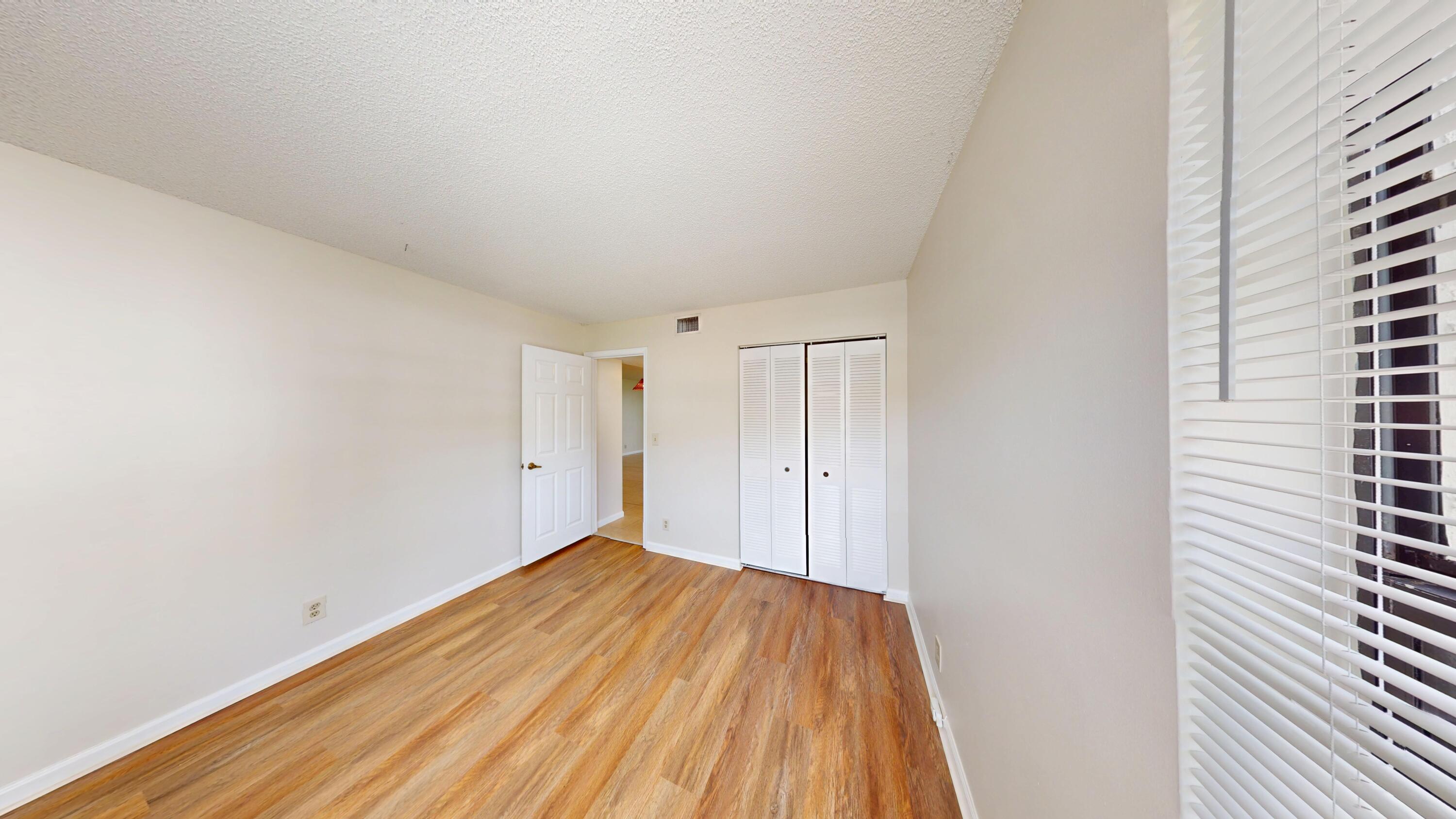 LAKE WINDWOOD CONDO - Residential Lease