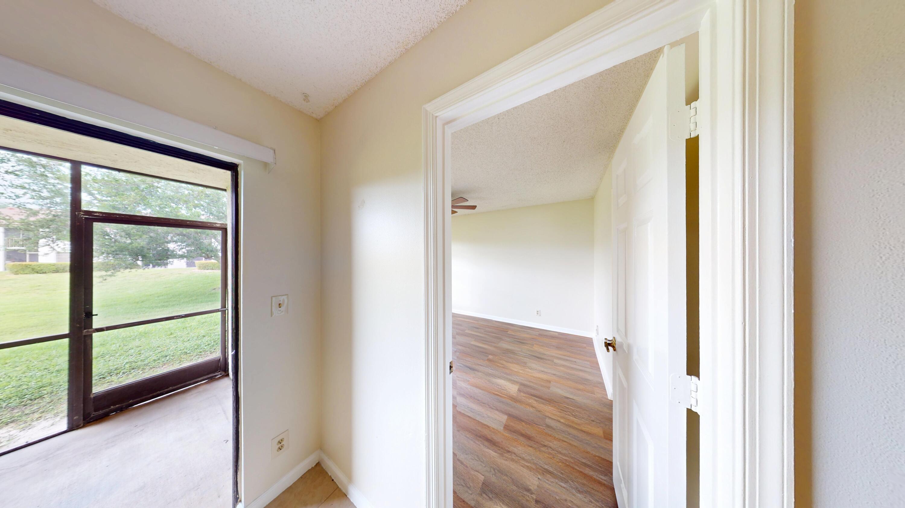 LAKE WINDWOOD CONDO - Residential Lease