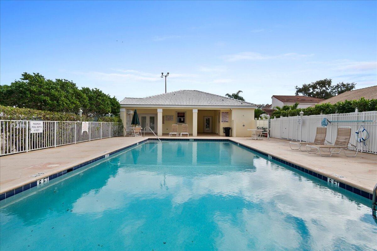 SIENA OAKS - Residential Lease