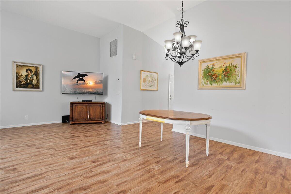 SIENA OAKS - Residential Lease