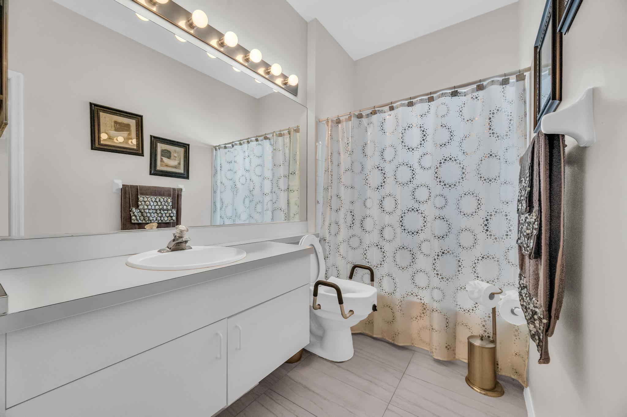 KINGS ISLE PHASE 4 - Residential