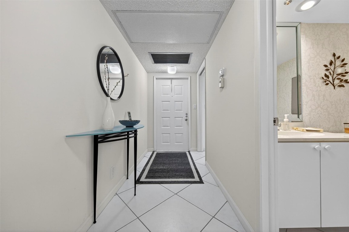 808 Cypress Boulevard 203