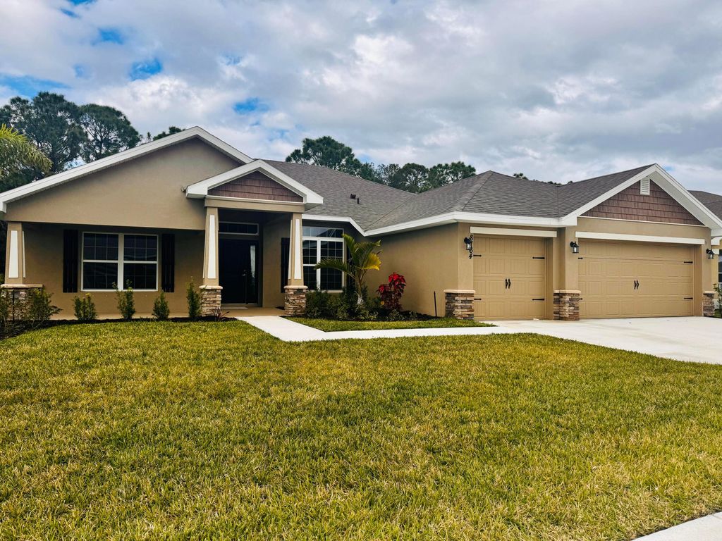 Photo of 8764 Waterstone Boulevard, Fort Pierce, FL 34951 (MLS # R11014183)