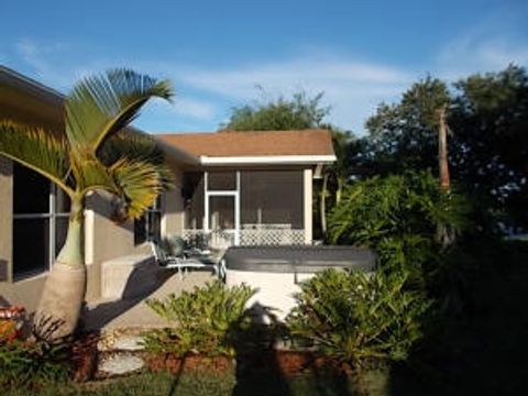 A home in Port Saint Lucie