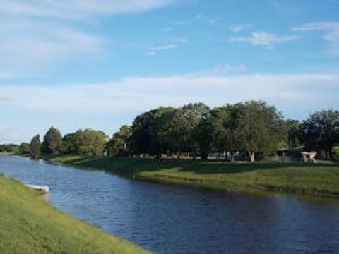 A home in Port Saint Lucie