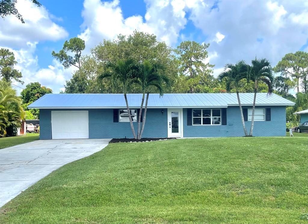 Photo of 1569 SW Wildcat Trail, Stuart, FL 34997 (MLS # R10741674)