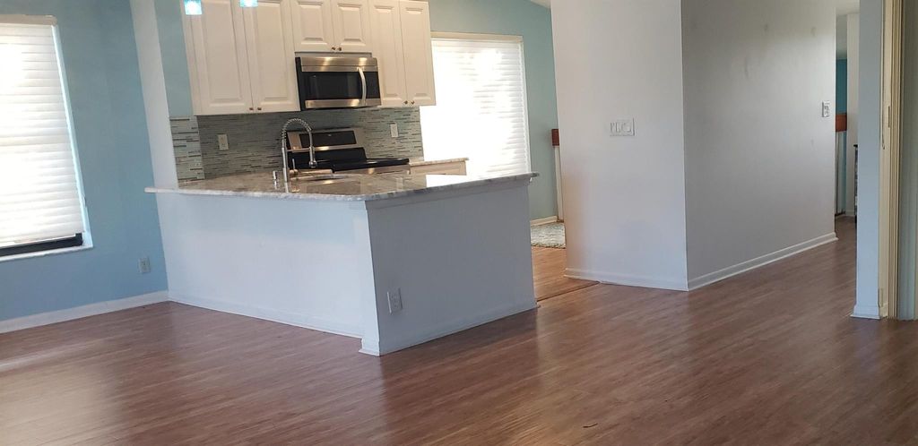 Photo of 10287 N Circle Lake Drive #Bld 117 - Apt 202, Boynton Beach, FL 33437 (MLS # R10935334)