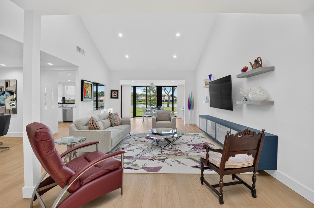 Photo of 19640 Sawgrass Circle #3001, Boca Raton, FL 33434 (MLS # B26052060)