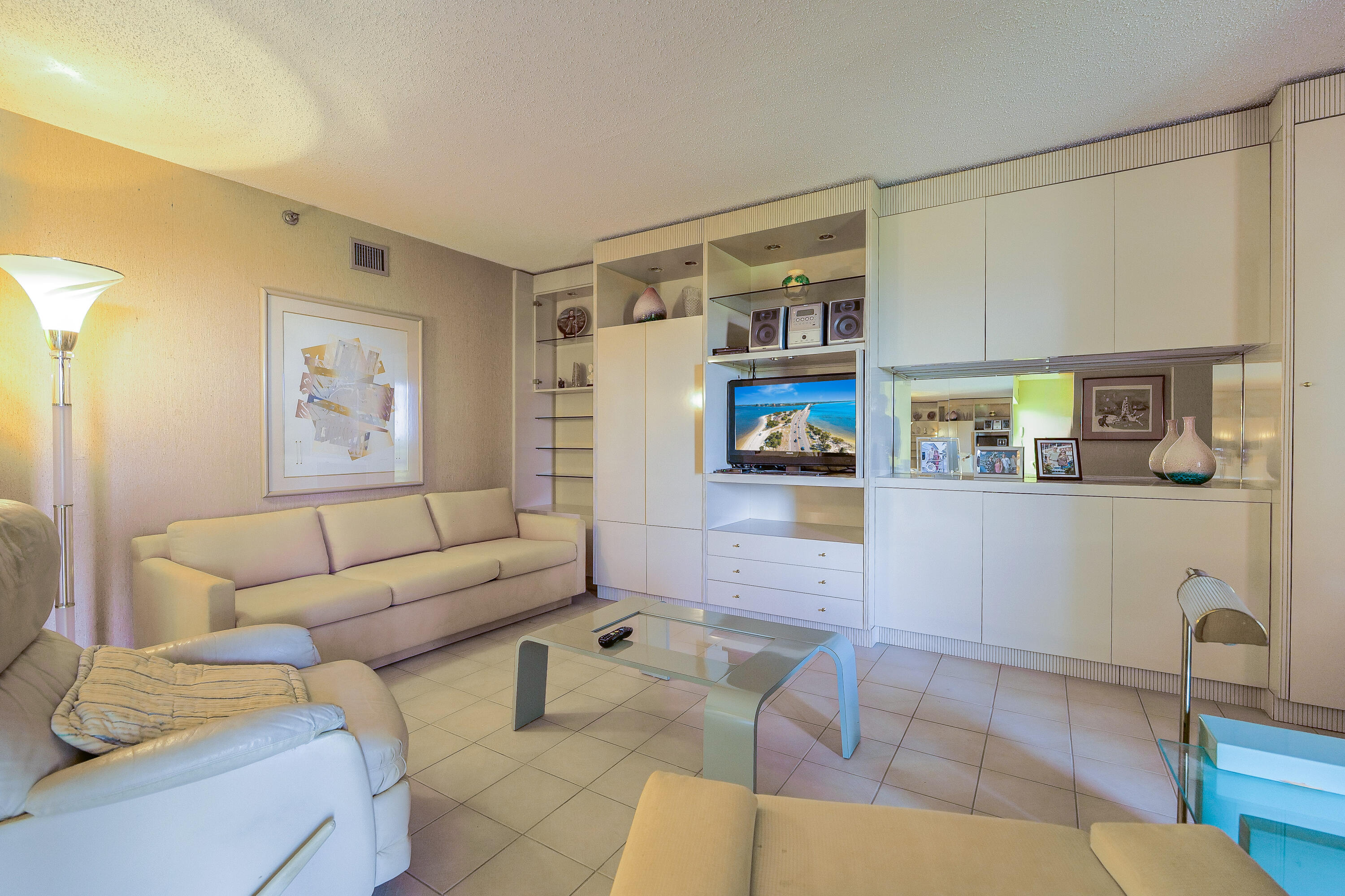 7400 Radice Court 606