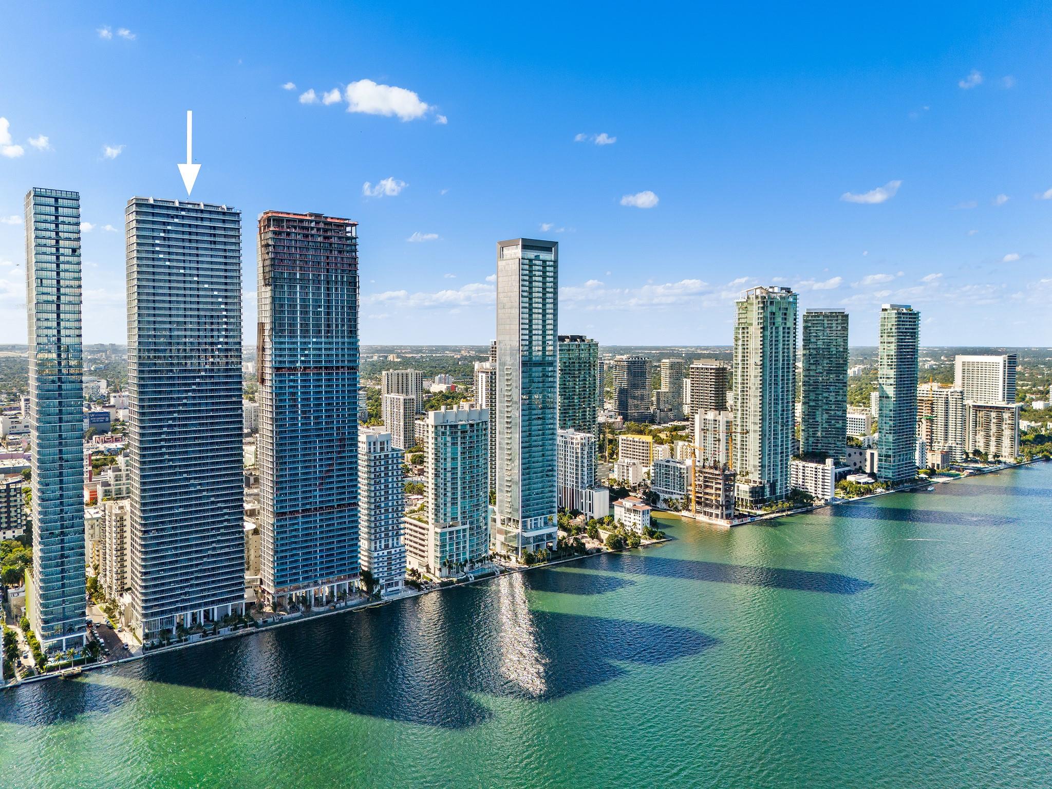 ARIA RESERVE SOUTH - Residential Lease