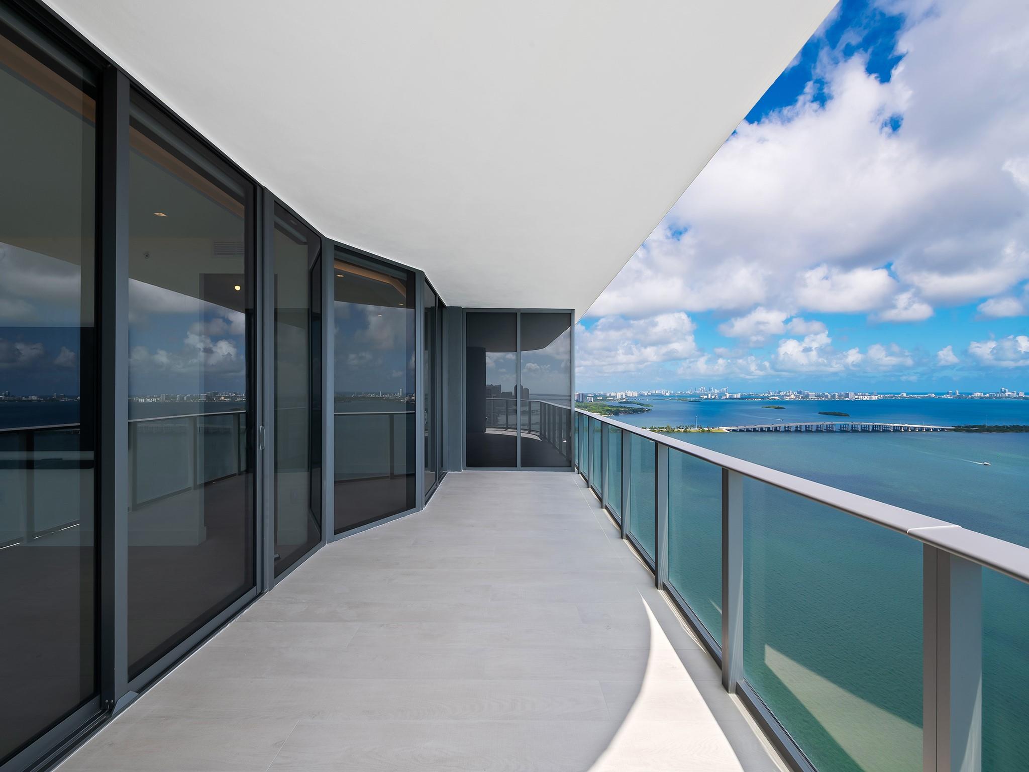 ARIA RESERVE SOUTH - Residential Lease