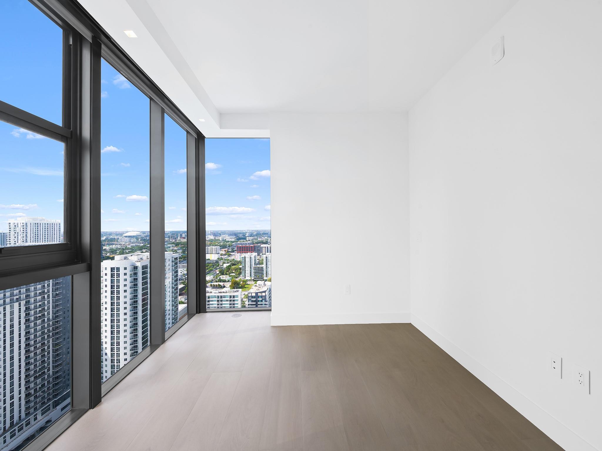 ARIA RESERVE SOUTH - Residential Lease
