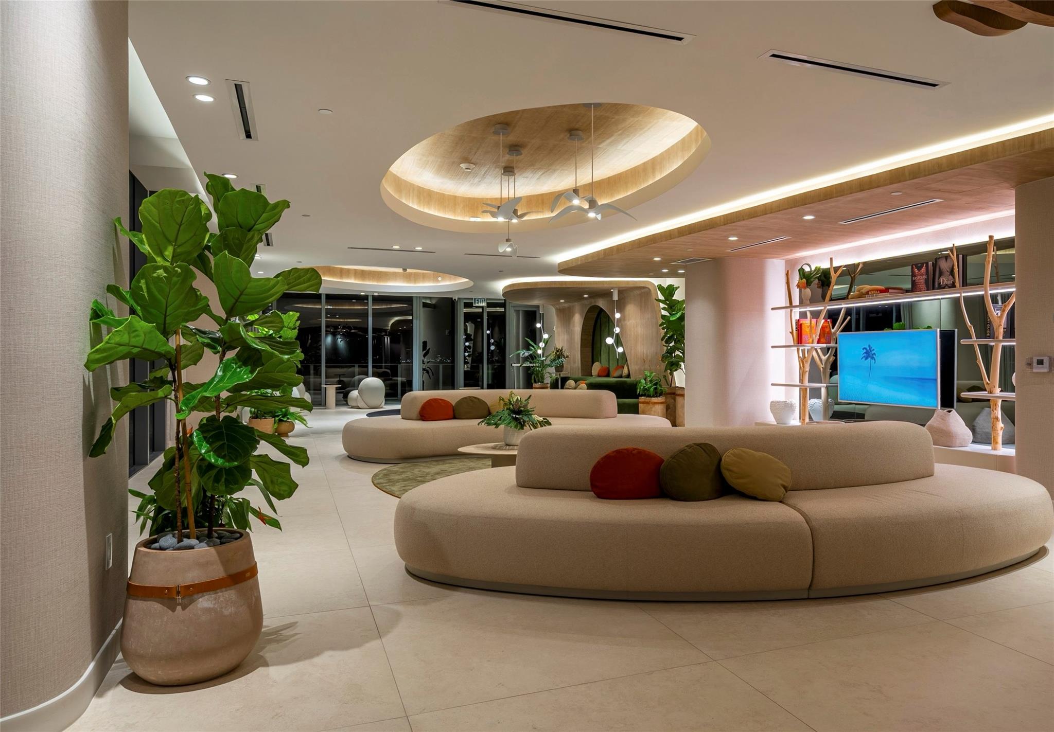 ARIA RESERVE SOUTH - Residential Lease