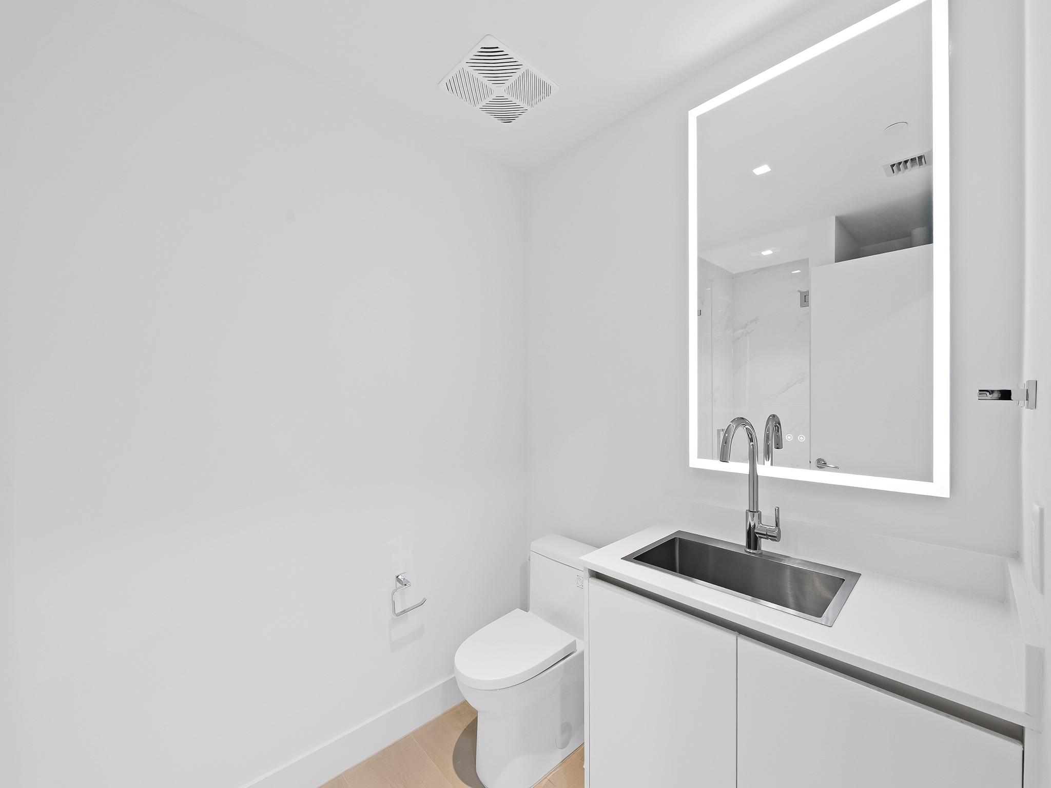 ARIA RESERVE SOUTH - Residential Lease