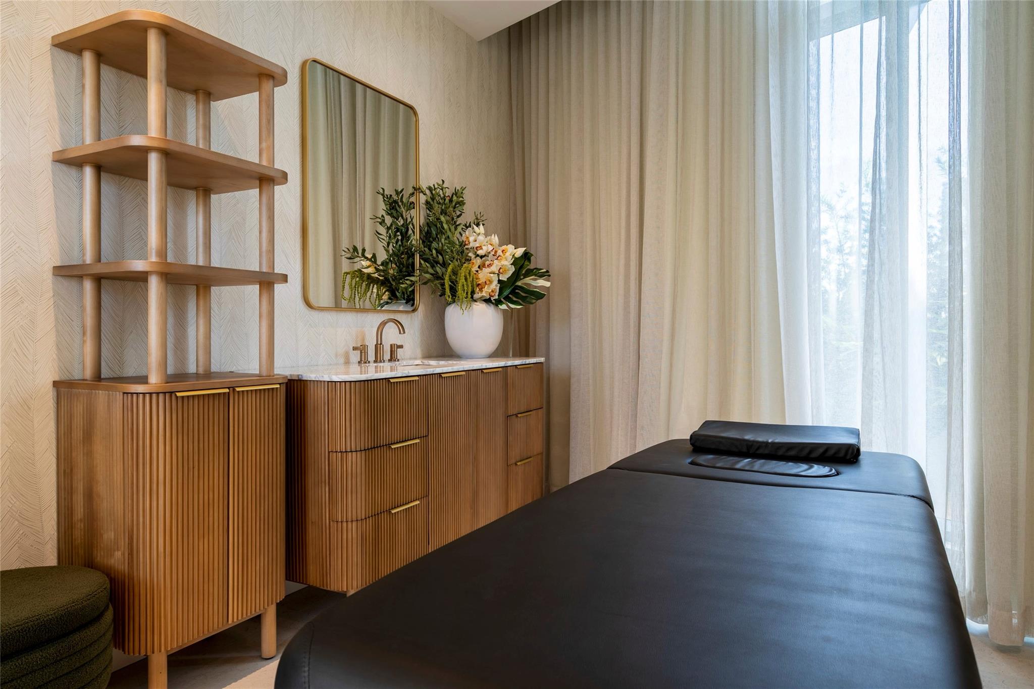 ARIA RESERVE SOUTH - Residential Lease