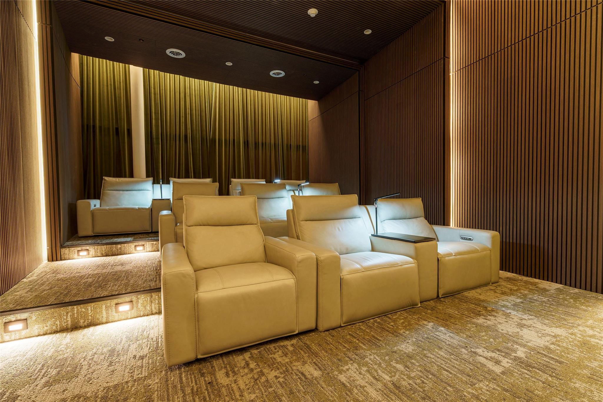 ARIA RESERVE SOUTH - Residential Lease