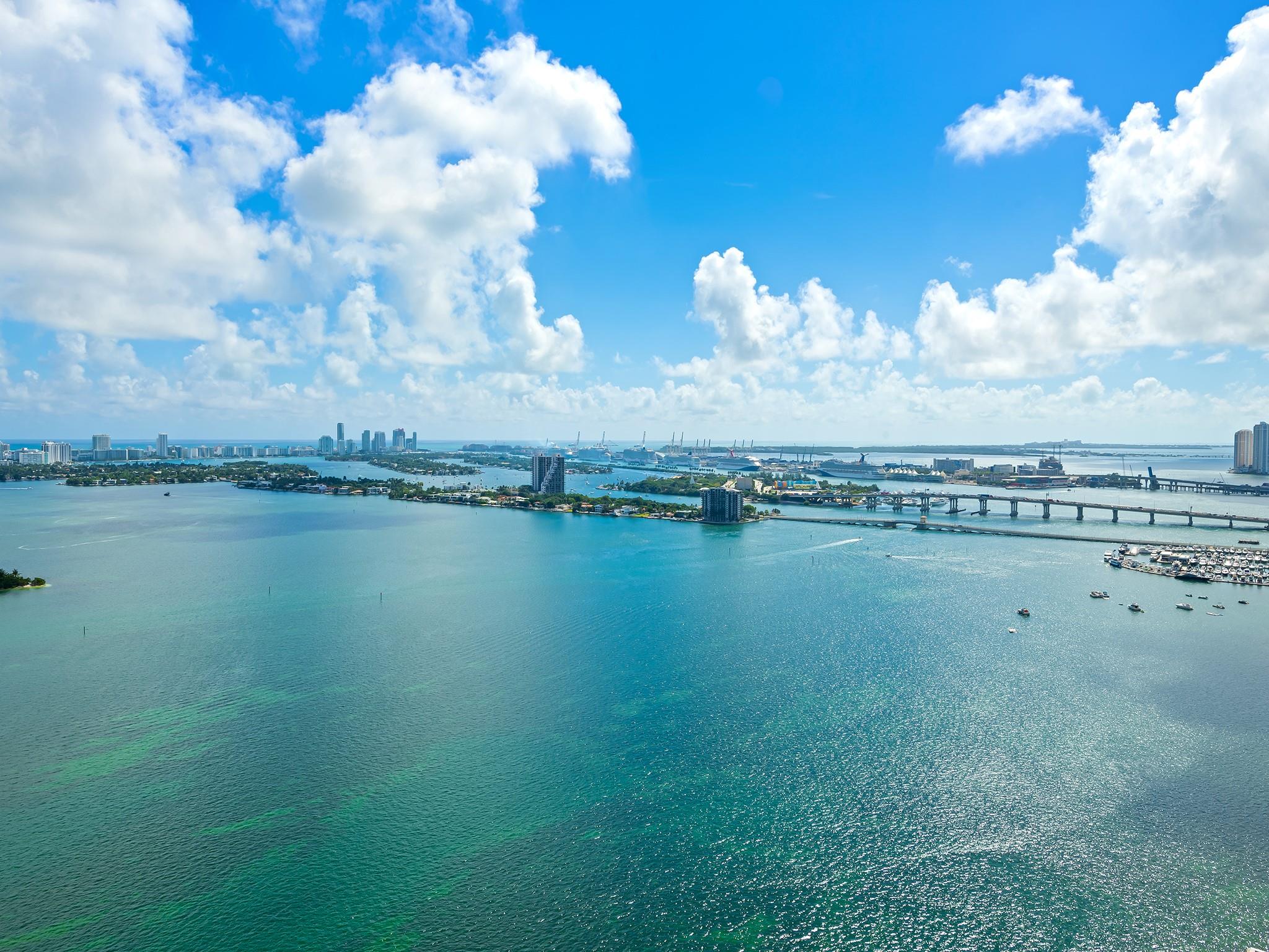 ARIA RESERVE SOUTH - Residential Lease