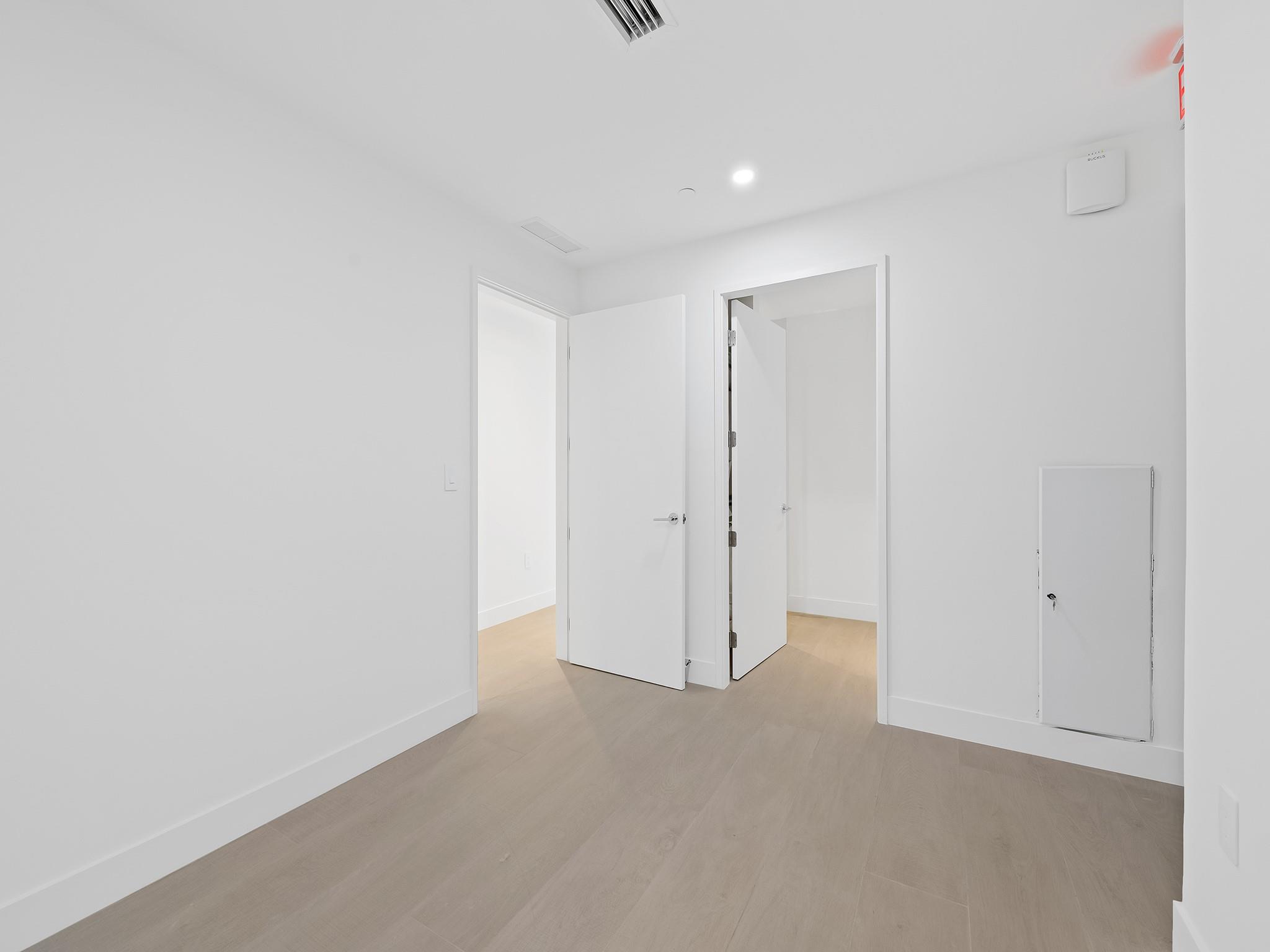 ARIA RESERVE SOUTH - Residential Lease