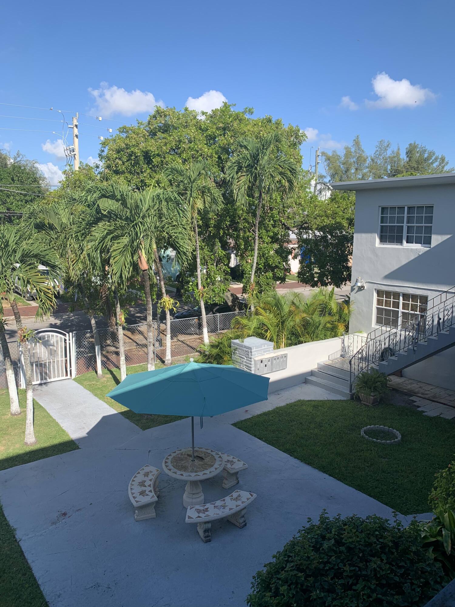 LOS JARDINES CONDO - Residential Lease