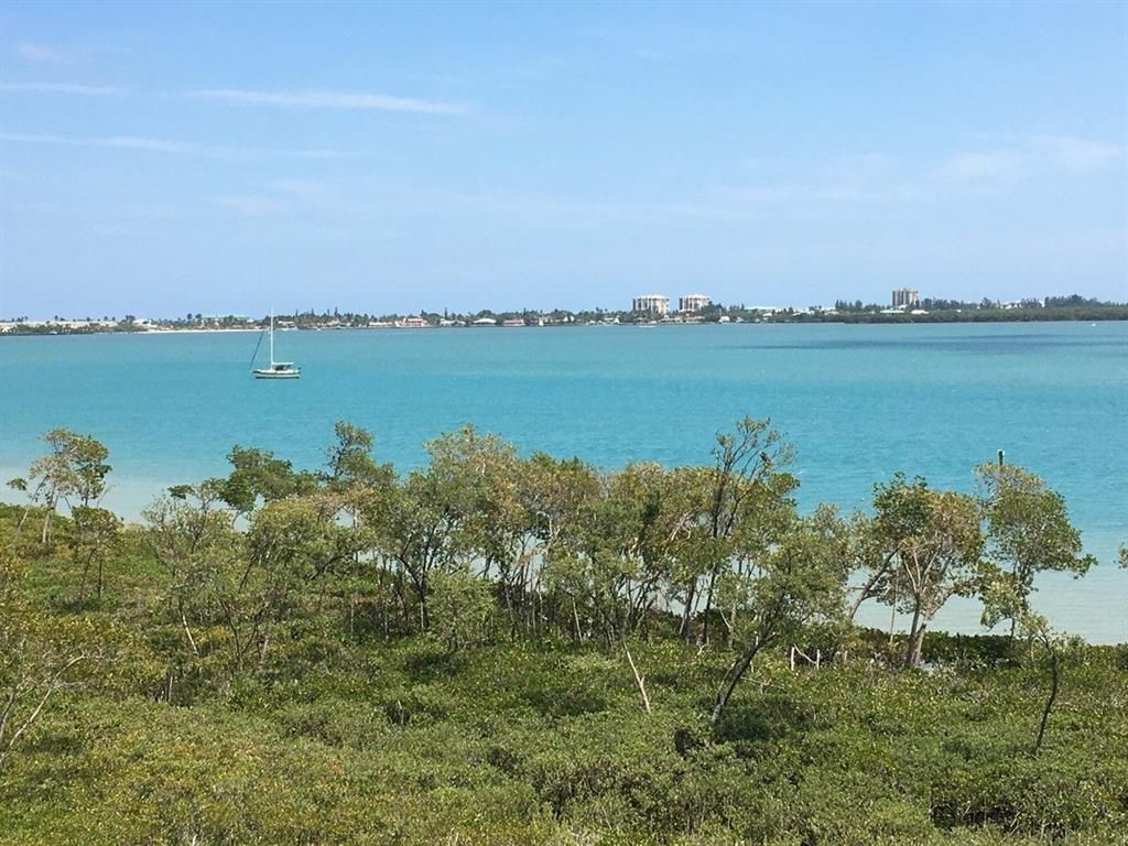 Photo of 28 Harbour Isle Drive Dr W #Ph05, Fort Pierce, FL 34949 (MLS # R10693769)