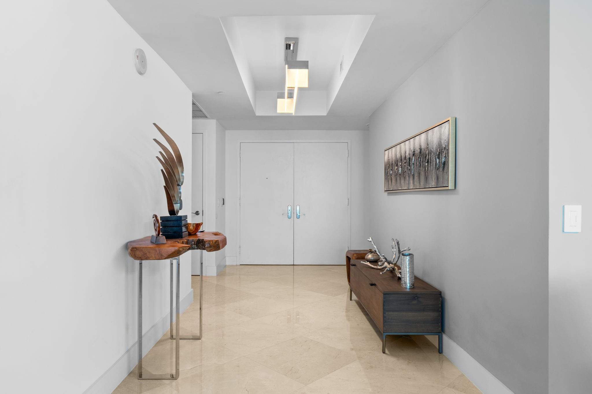 Las Olas Beach Club - Residential