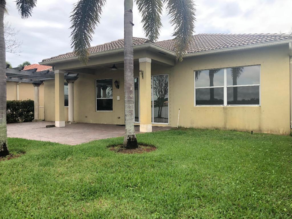 PORTOFINO SHORES - Residential Lease