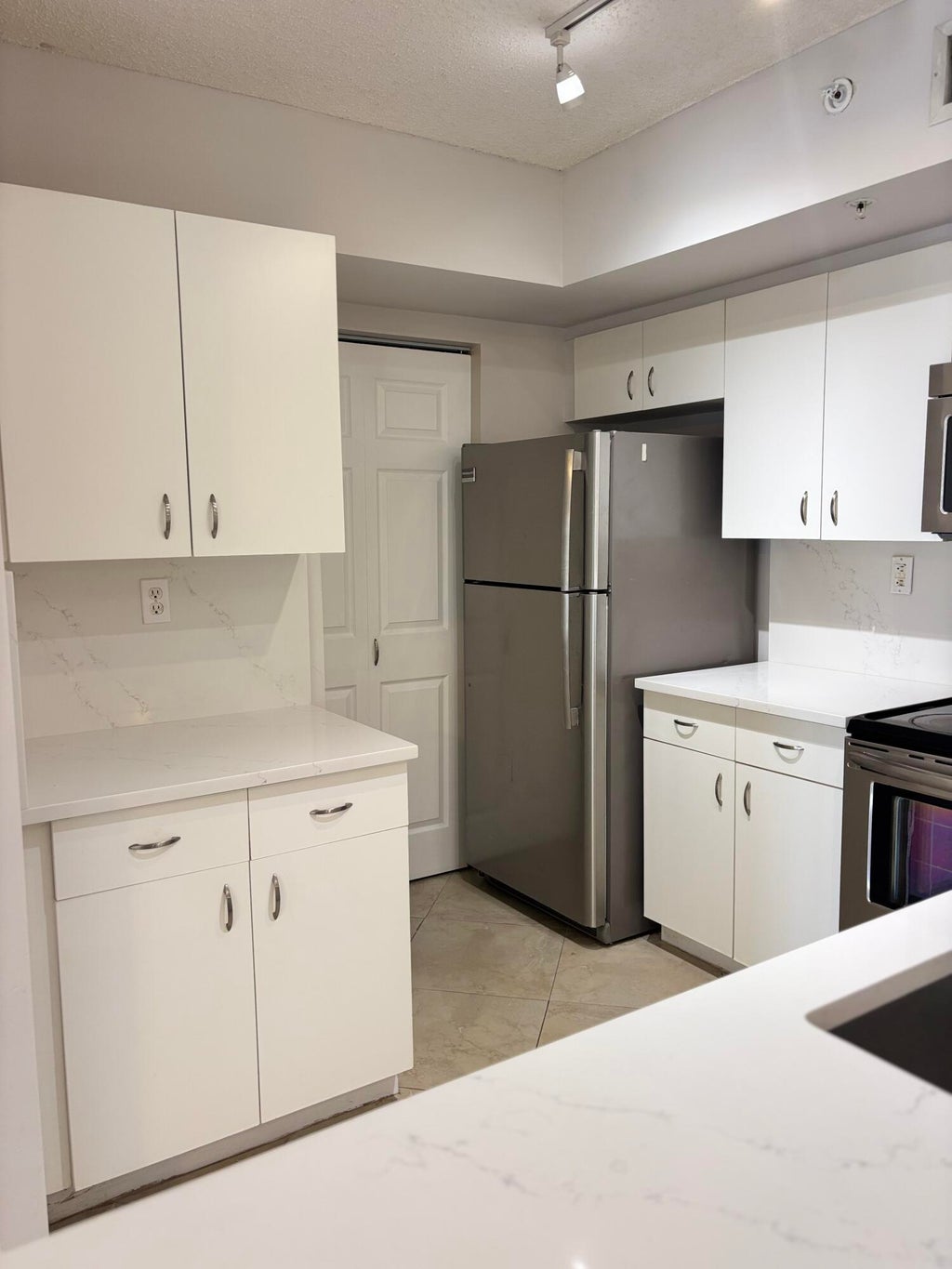 Photo of 2640 S University Drive #305, Davie, FL 33328 (MLS # B26082971)