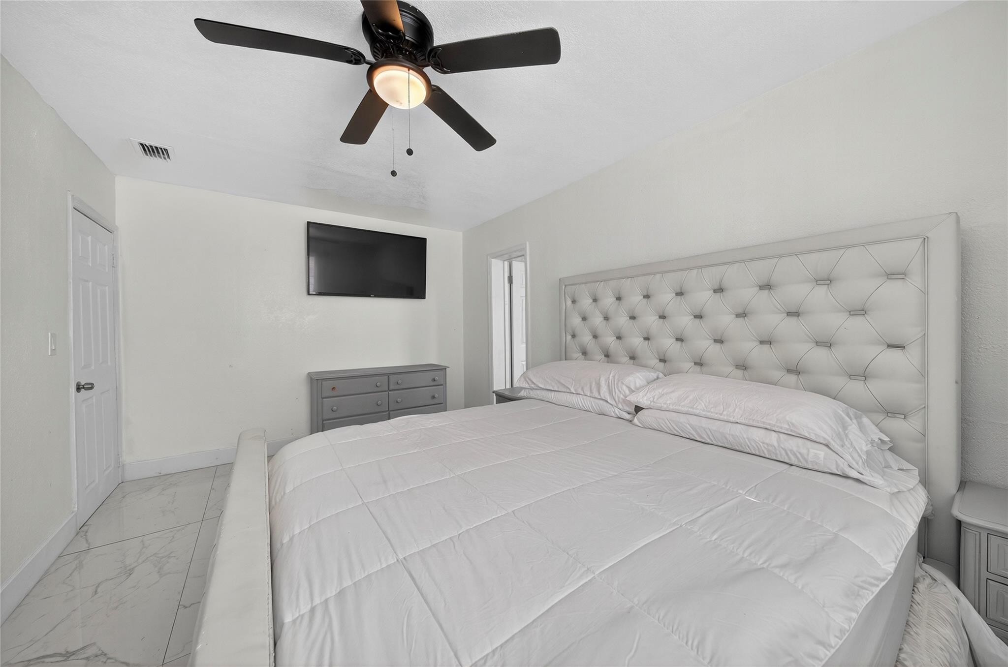 Norwood 4th Add - Residential Lease