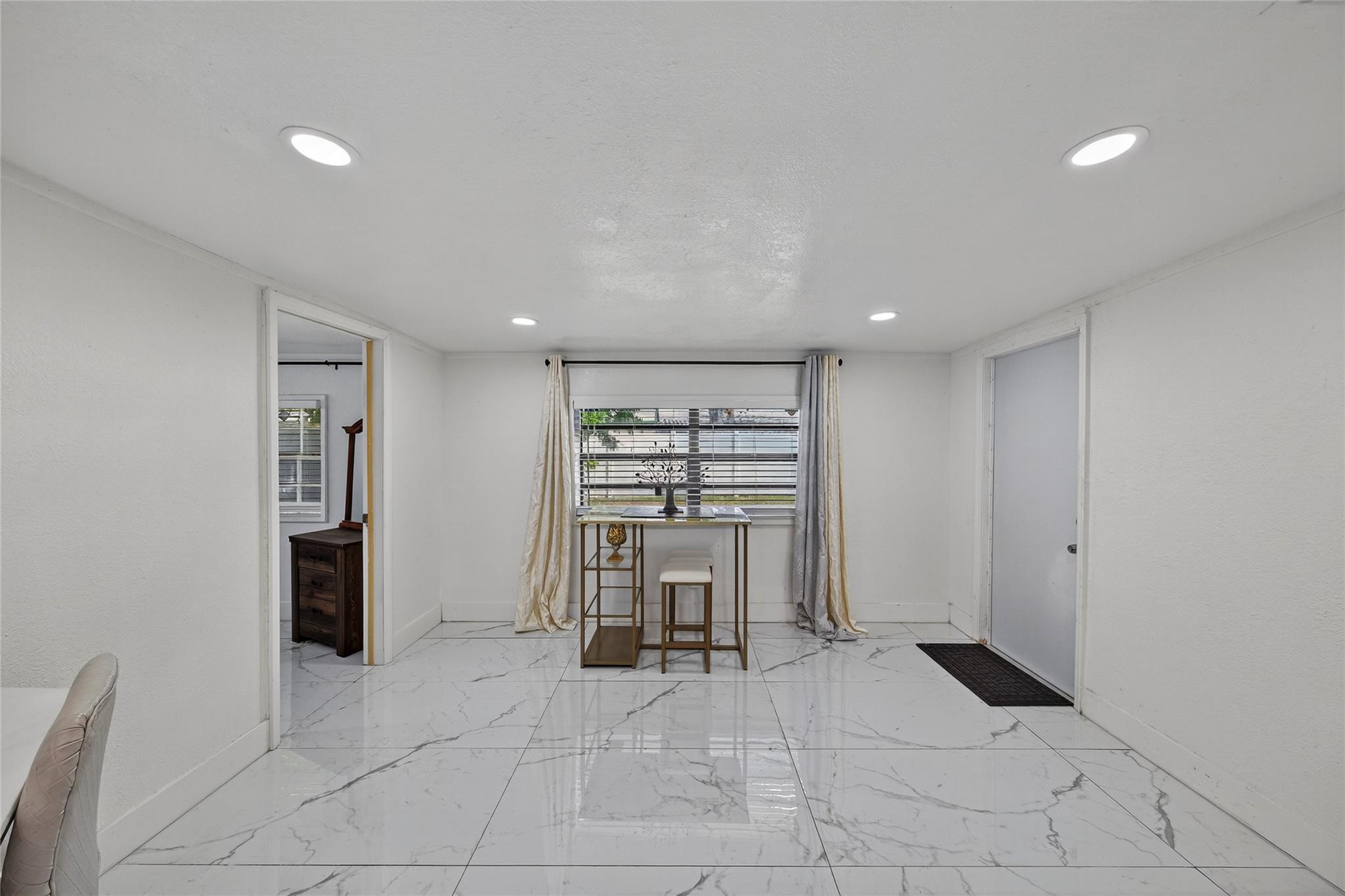 Norwood 4th Add - Residential Lease