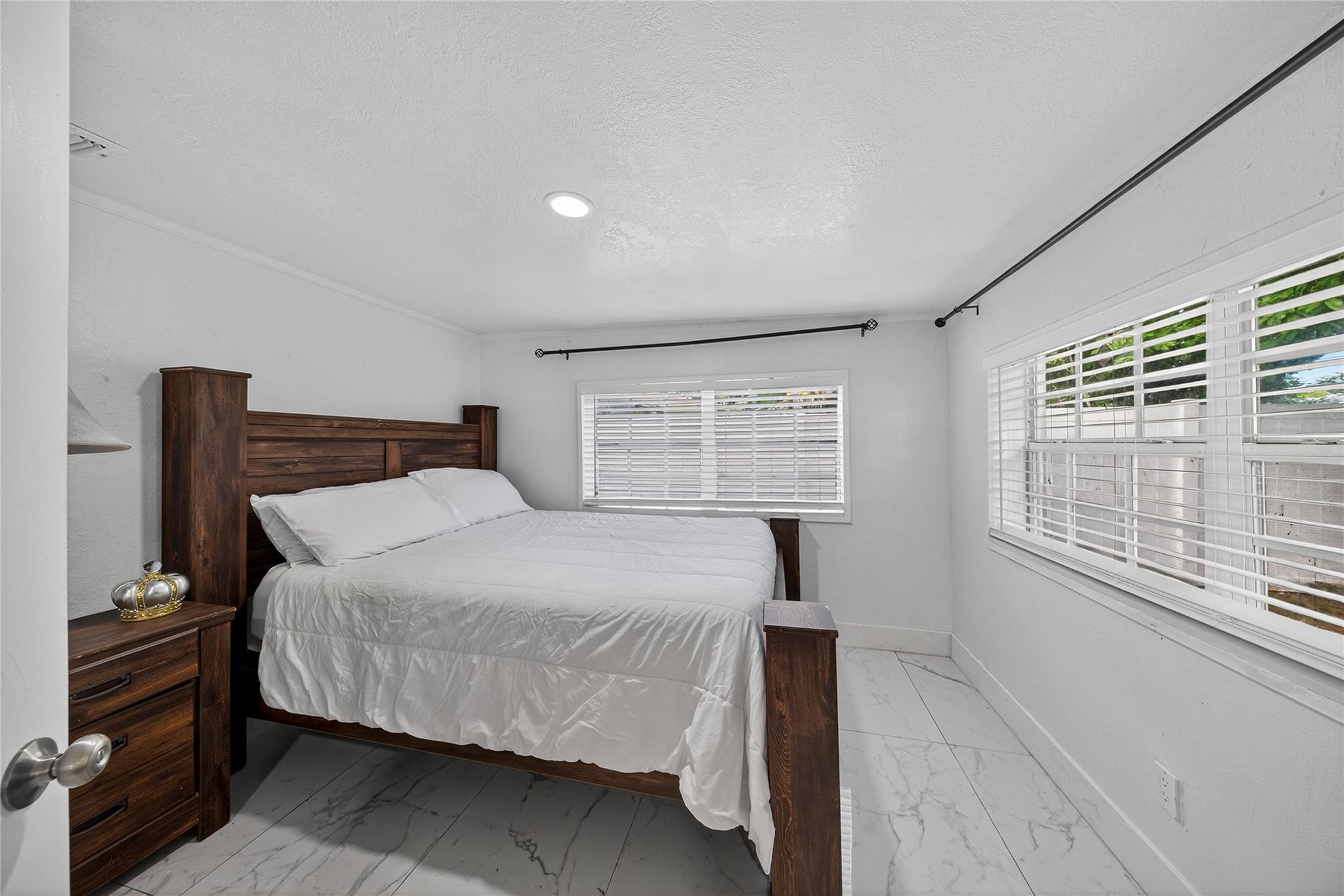 Norwood 4th Add - Residential Lease