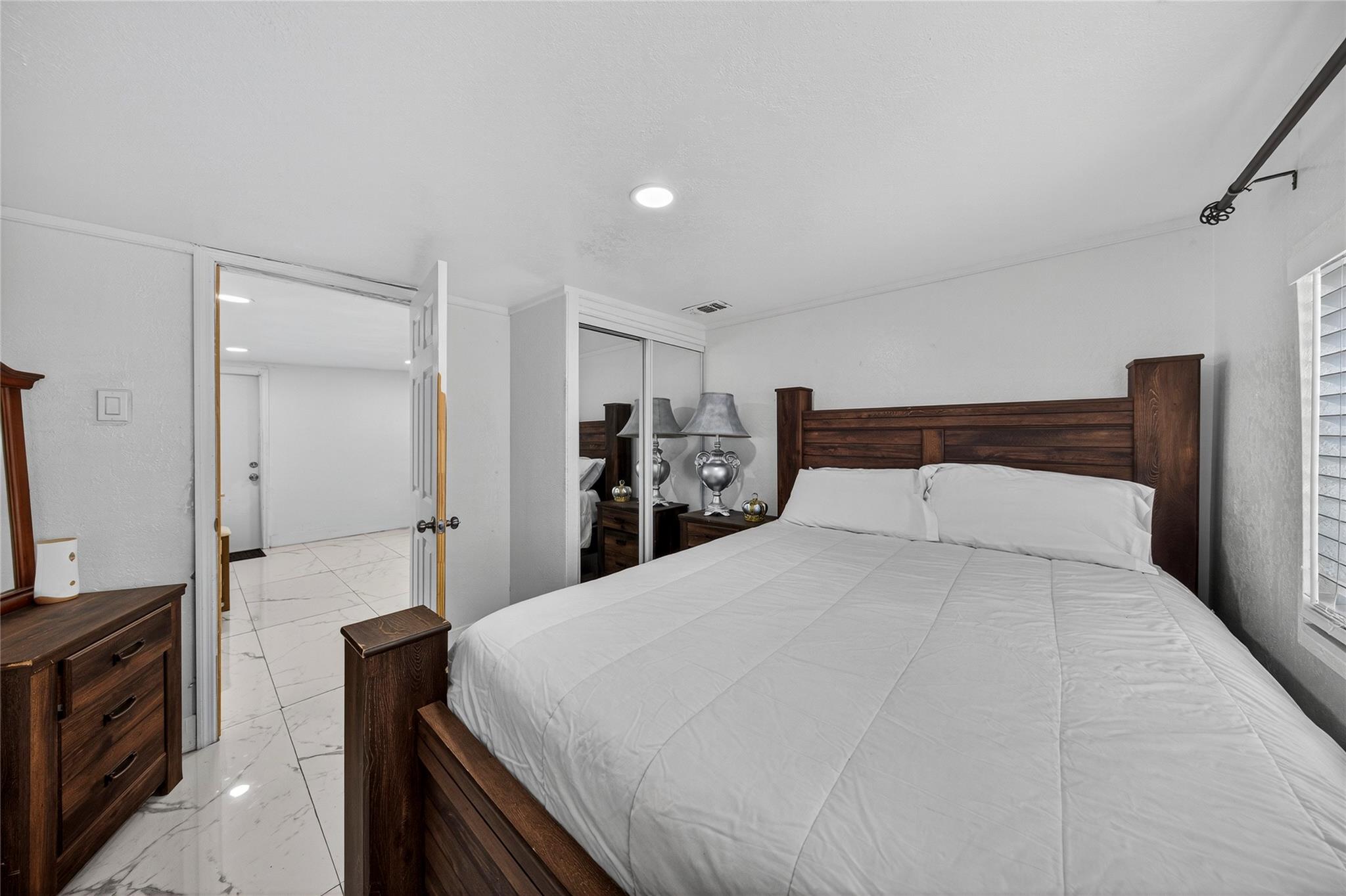 Norwood 4th Add - Residential Lease