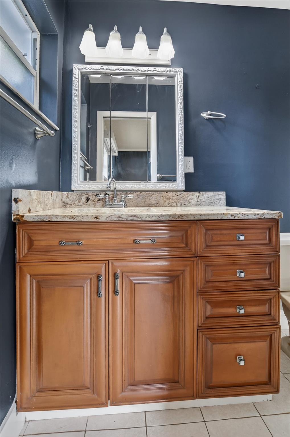 Fairlawn 41-44 B - Residential Lease