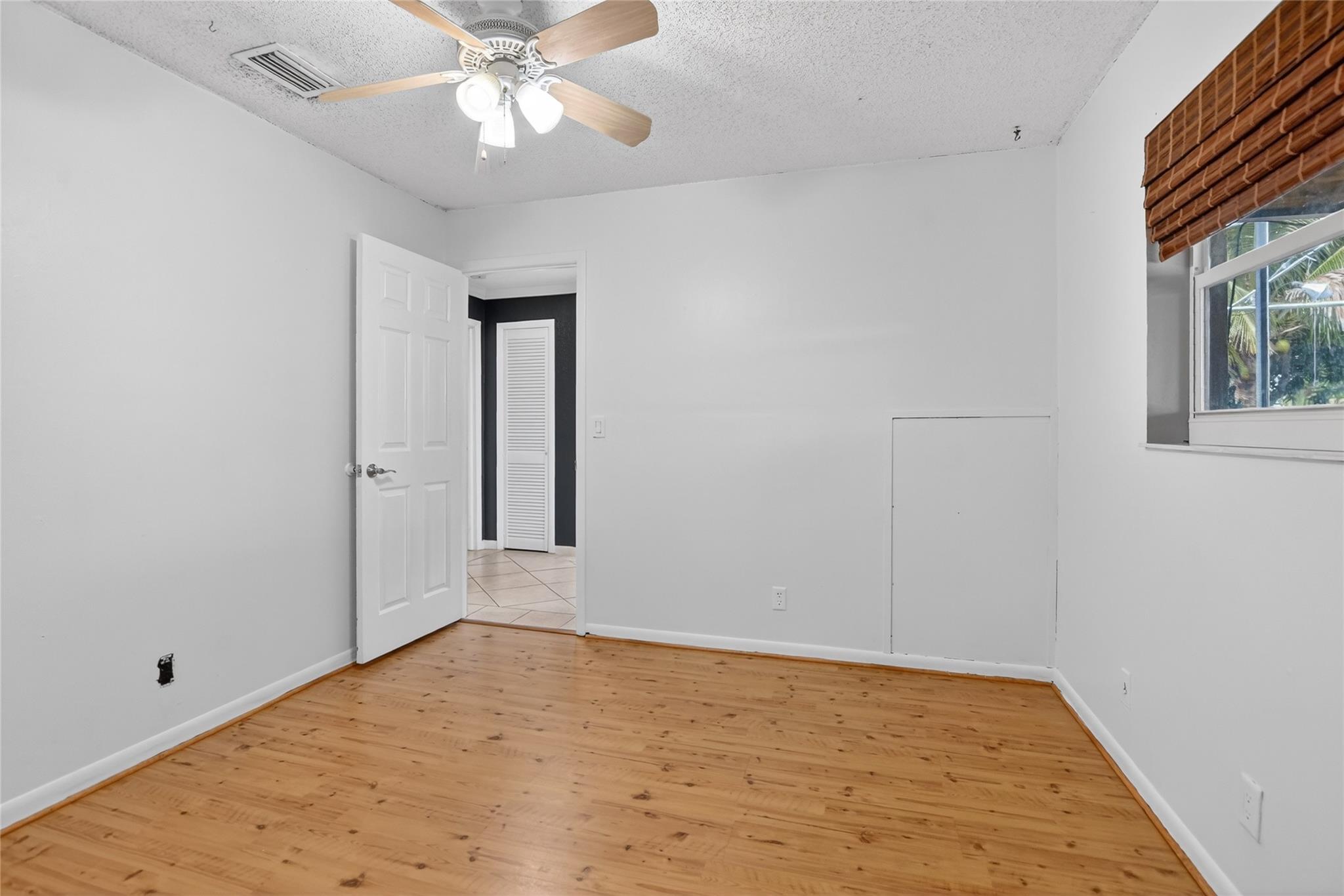 Fairlawn 41-44 B - Residential Lease