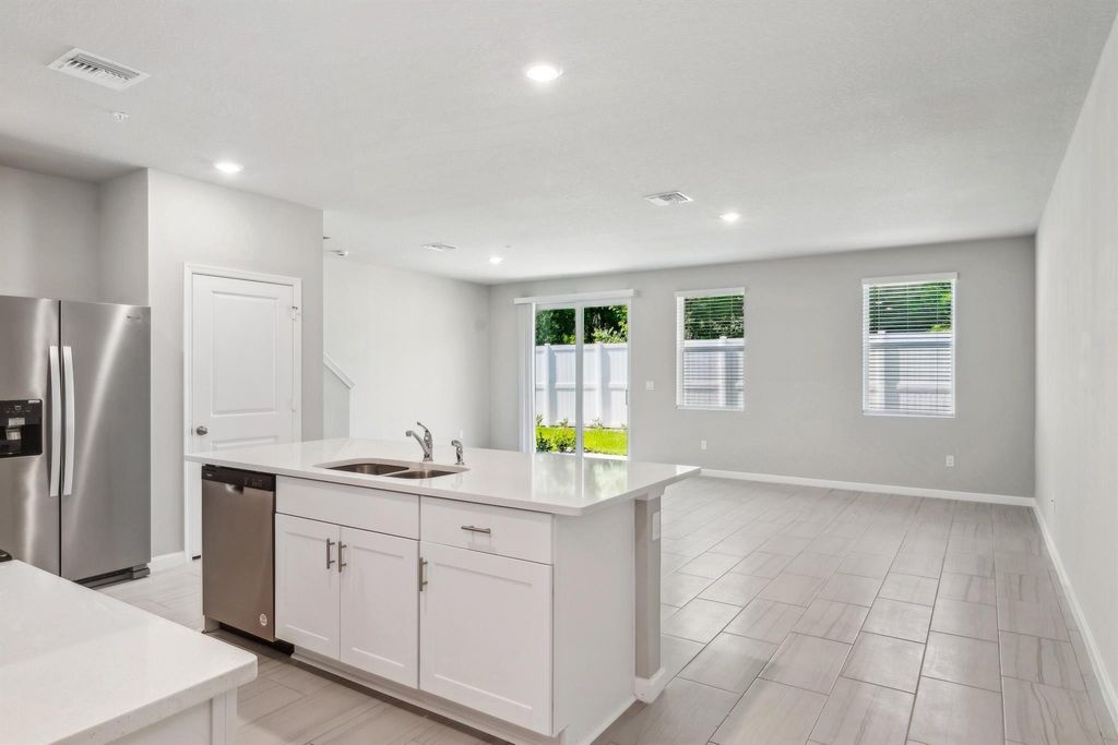 Photo of 342 Salisbury Circle, Fort Pierce, FL 34982 (MLS # R10985774)