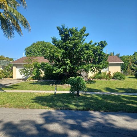 Photo of 1621 42nd St, West Palm Beach, FL 33407 (MLS # F10533418)