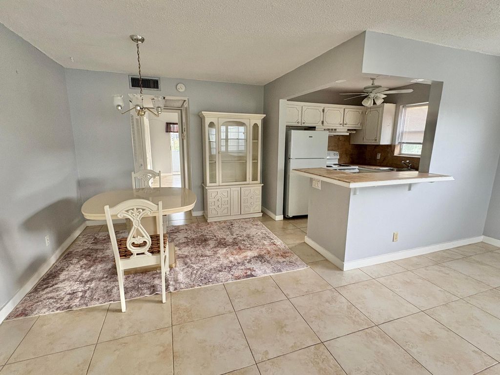 Photo of 298 Windsor M, West Palm Beach, FL 33417 (MLS # B26022295)
