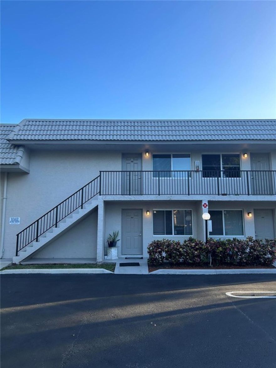 This lovely updated 2/2 is perfect for first time homebuyers or investors, can be leased right away. This 2/2 Condo is a first floor unit located in the heart of Coral Springs. Tile throughout, located next to major highways and shoppings! A/C Water heater 2019, Appliances Washer Dryer 2021