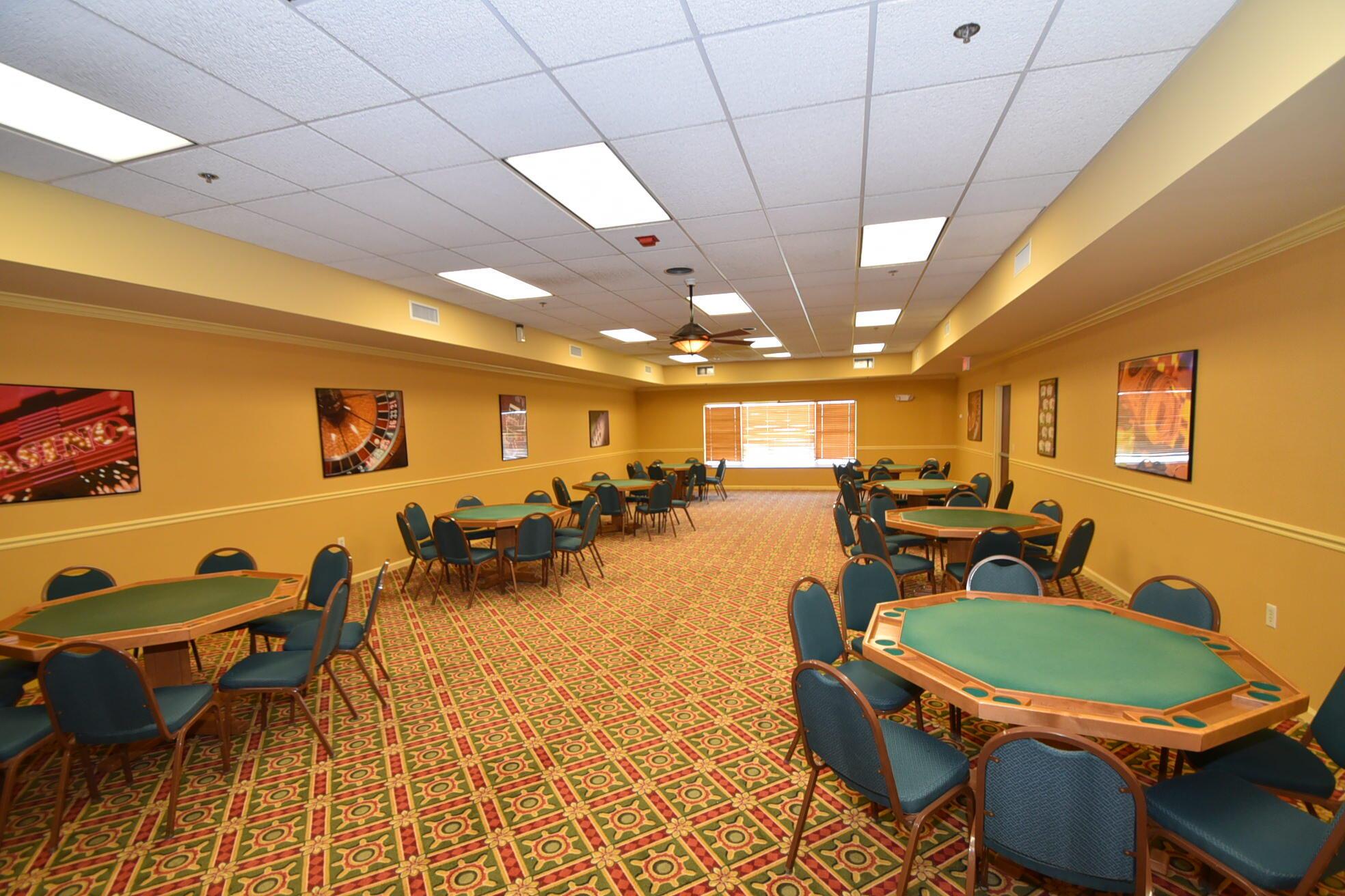 HUNTINGTON POINTE - Residential