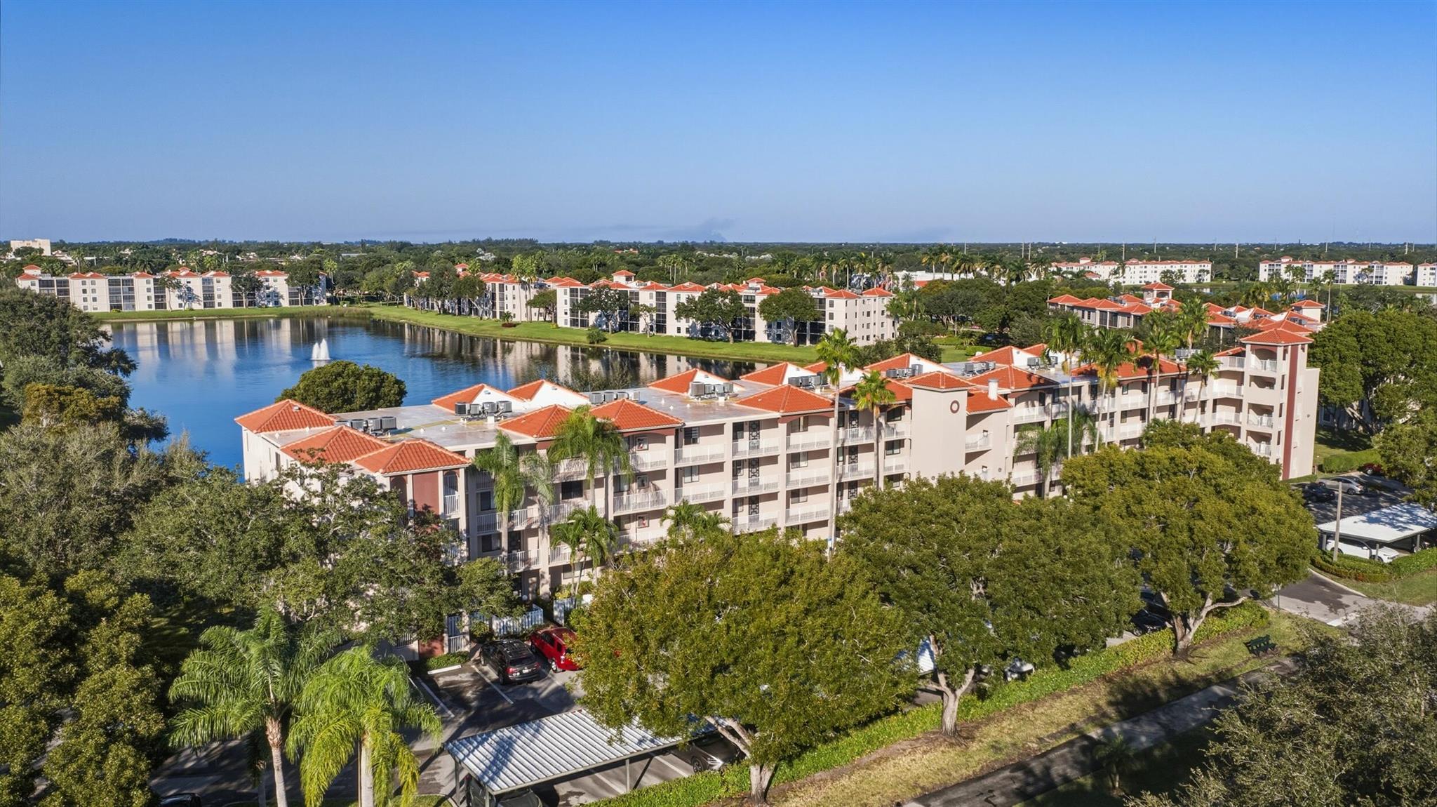 HUNTINGTON POINTE - Residential