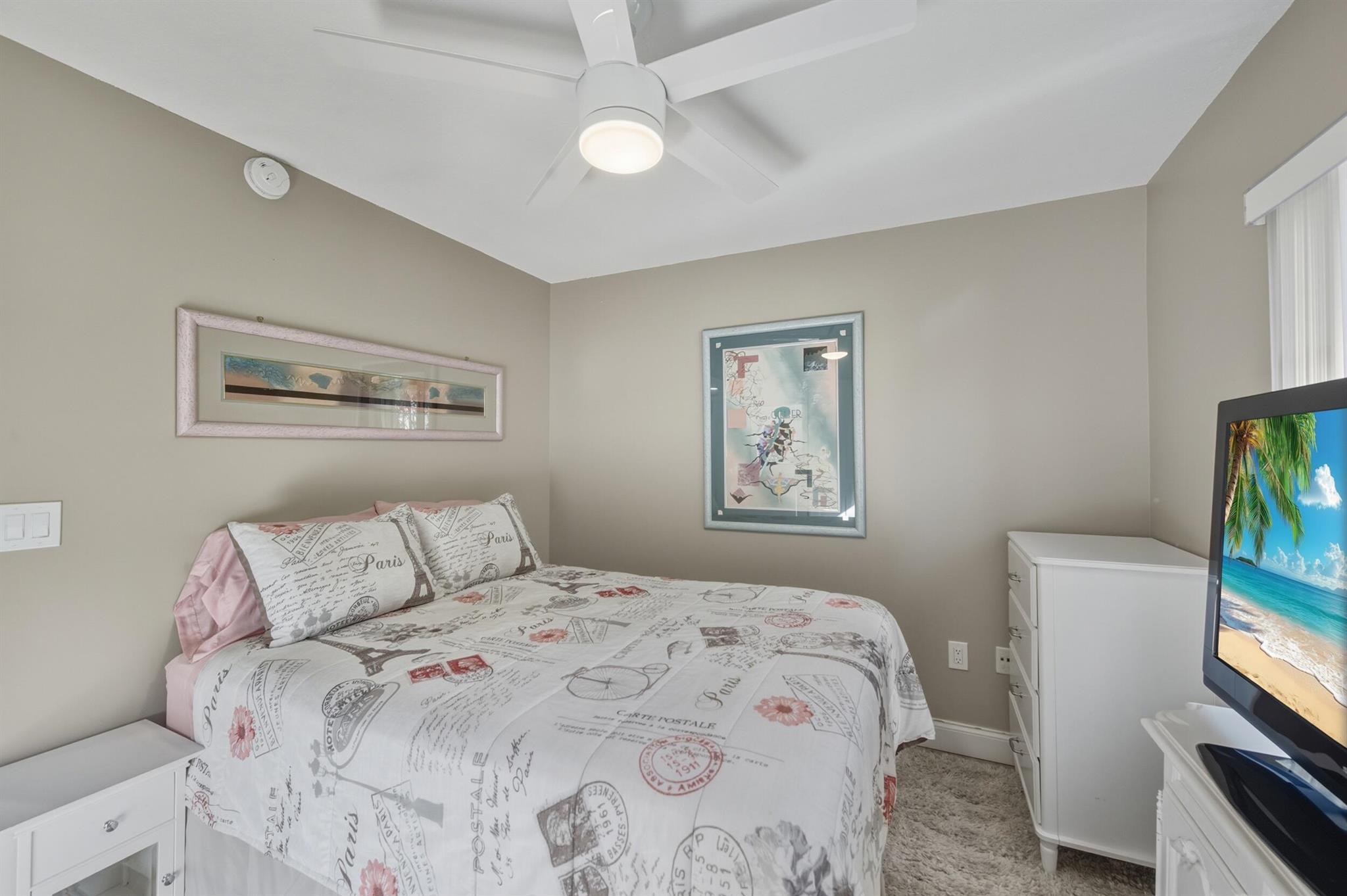 HUNTINGTON POINTE - Residential