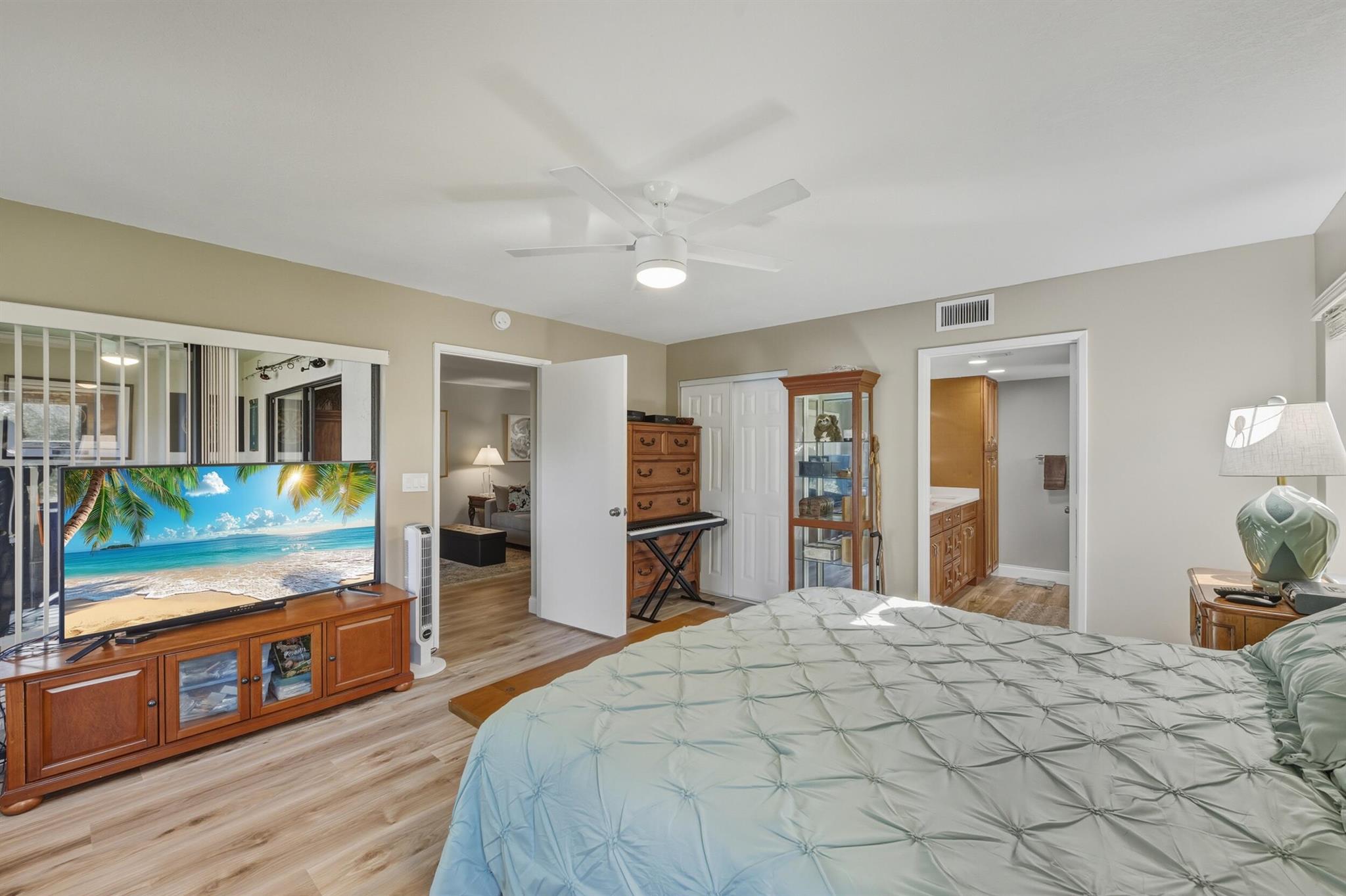 HUNTINGTON POINTE - Residential