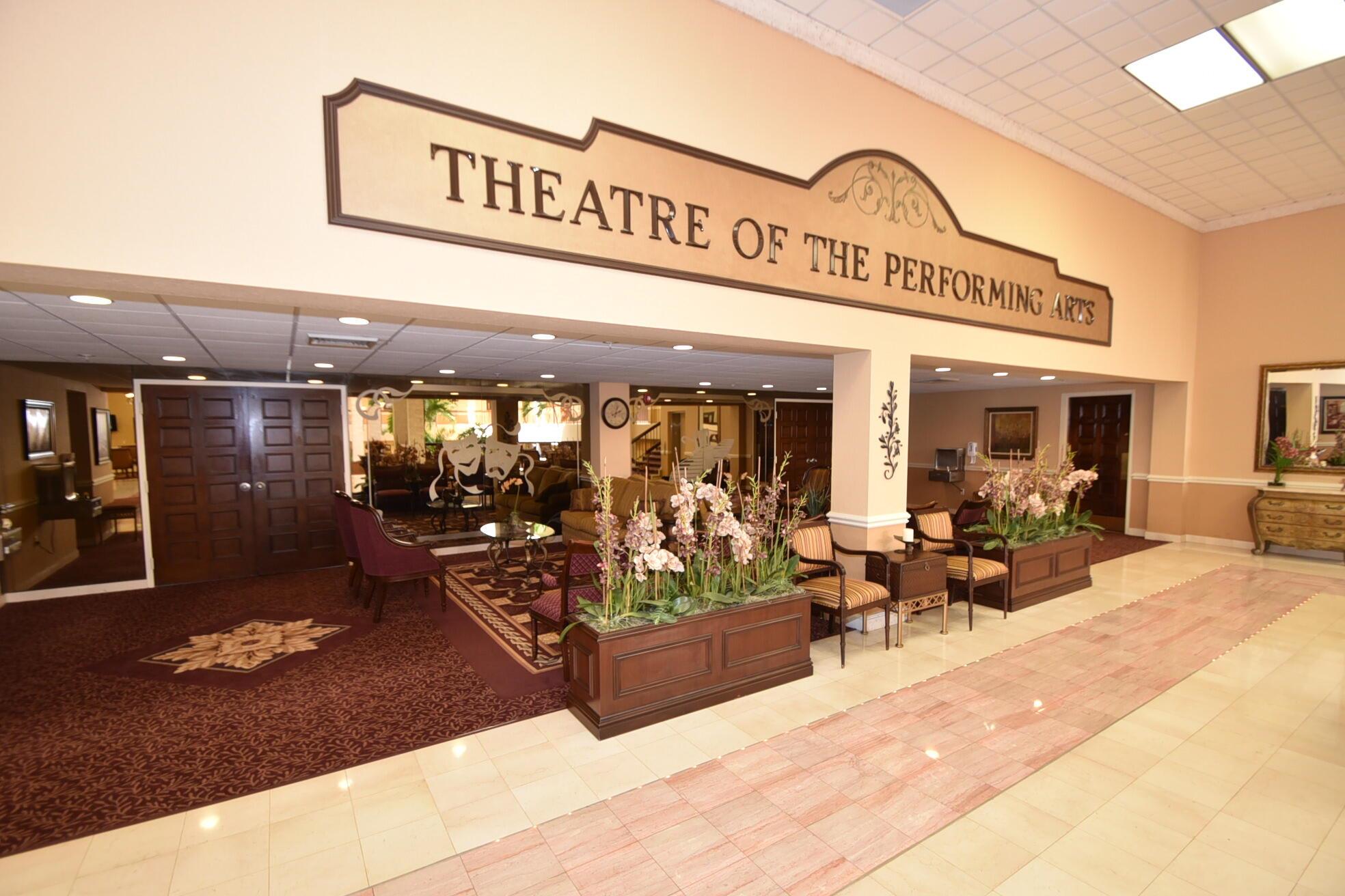 HUNTINGTON POINTE - Residential