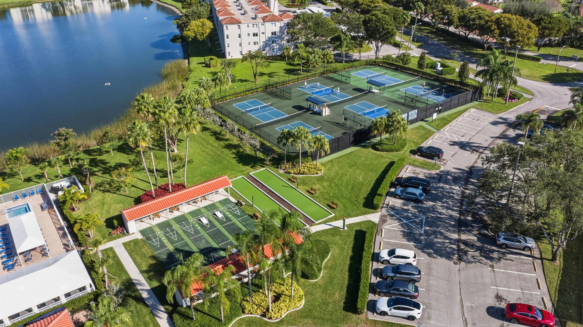 HUNTINGTON POINTE - Residential